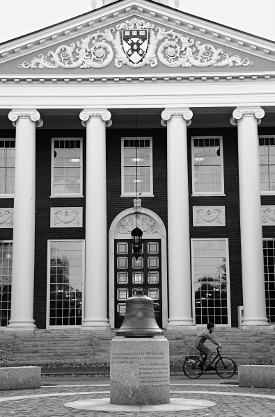 還在糾結(jié)選哪個(gè)學(xué)校？ 美國(guó)最有價(jià)值大學(xué)出爐